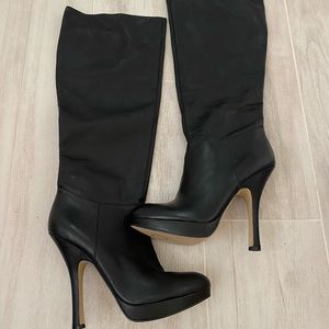 NEVER WORN boutique 9 leather boots with heel
